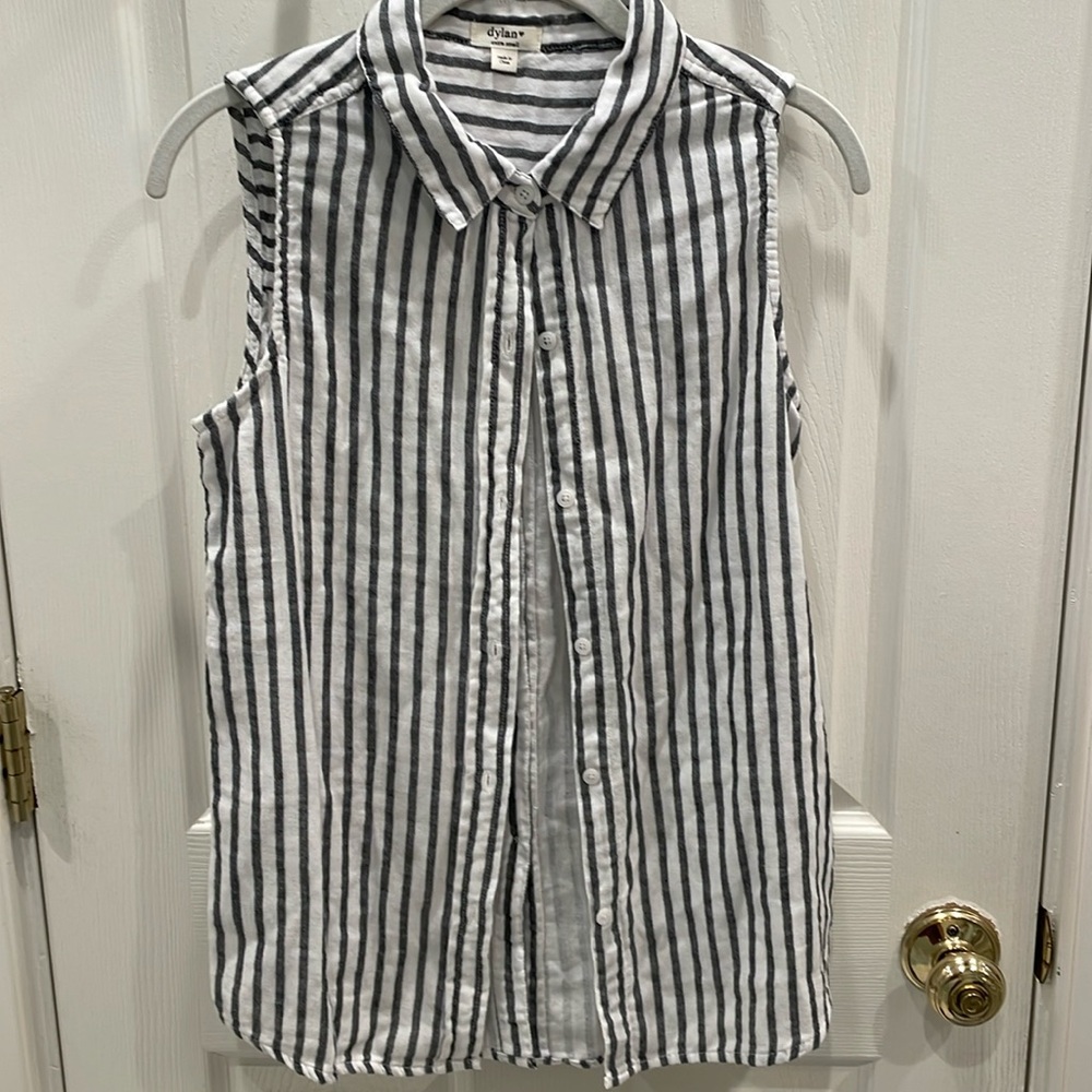 Dylan women’s linen collared button-down blue & white stripped tank, size XS